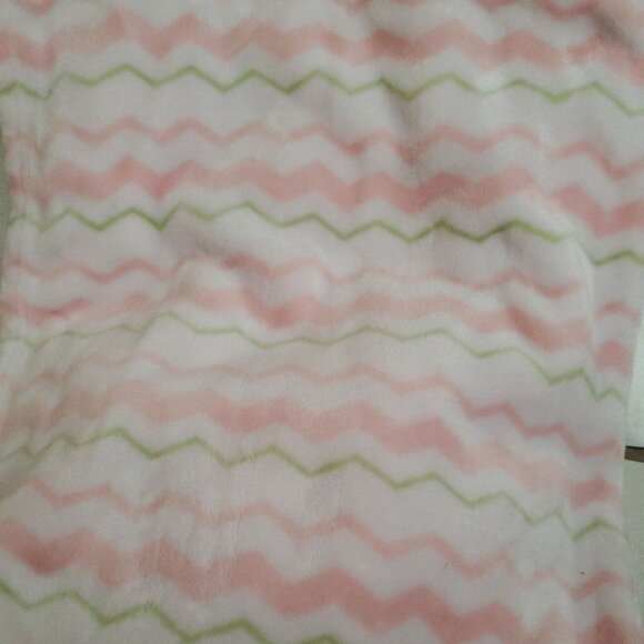 Baby Essentials Pink & Green Caterpillar Soft Plush Blanket RN93551 - Picture 4 of 7
